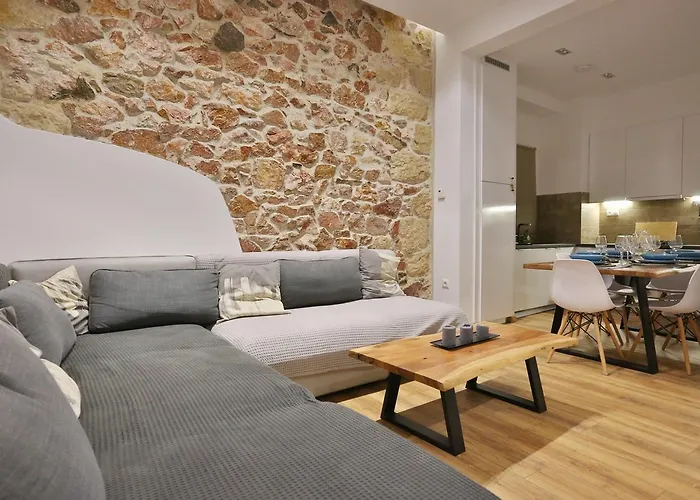 Luxury Near Acropolis